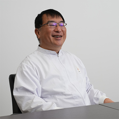 工場長 平岡 照久様
