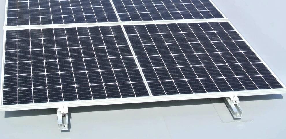 シート防水一体型締結工法設置例